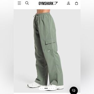 Gymshark Cargo Woven Pants - Unit Green